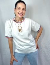 BLUSA AMELIA EM TRICÔ COM DETALHES CONTRASTANTES - Branco