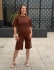 CONJUNTO URBAN EM TRICÔ – BLUSA E BERMUDA - Marrom
