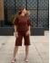 CONJUNTO URBAN EM TRICÔ – BLUSA E BERMUDA - Marrom
